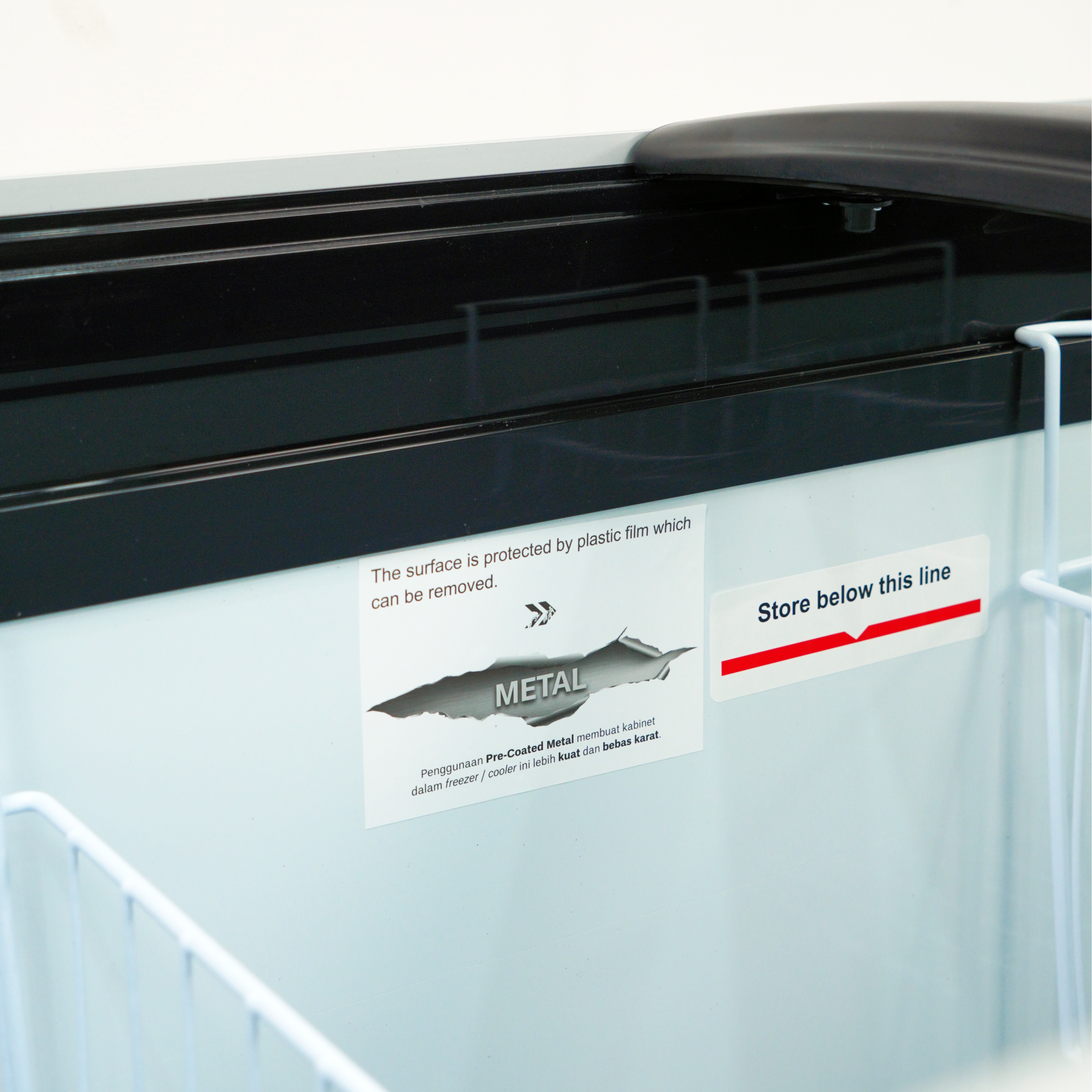 ARTUGO Sliding Curve Glass Freezer 296Liter SH 325 - Gambar 5