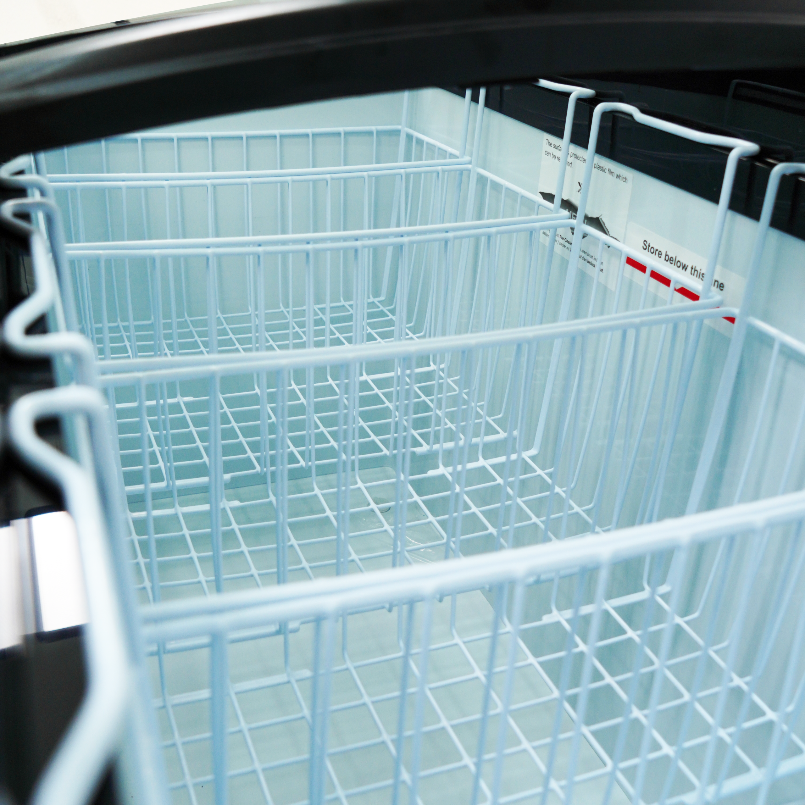 ARTUGO Sliding Curve Glass Freezer 296Liter SH 325 - Gambar 6